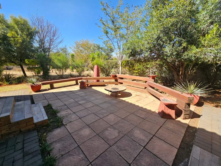 3 Bedroom Property for Sale in Buffelspoort Eco Estate North West